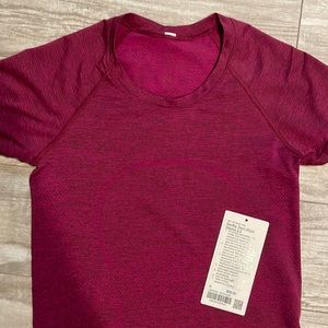 lululemon swiftly tech short sleeve in Women 2.0 purple magenta